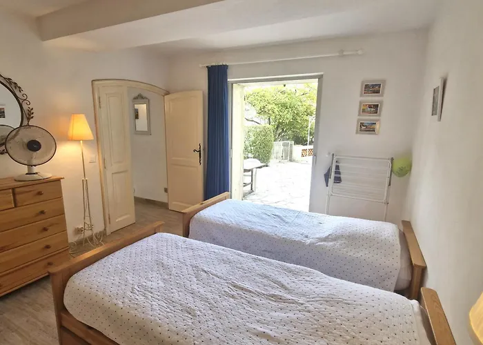 2 Pieces Climatise Avec Terrasse Et Parking, Proche Centre - Fr-1-780-84 Апартаменти *